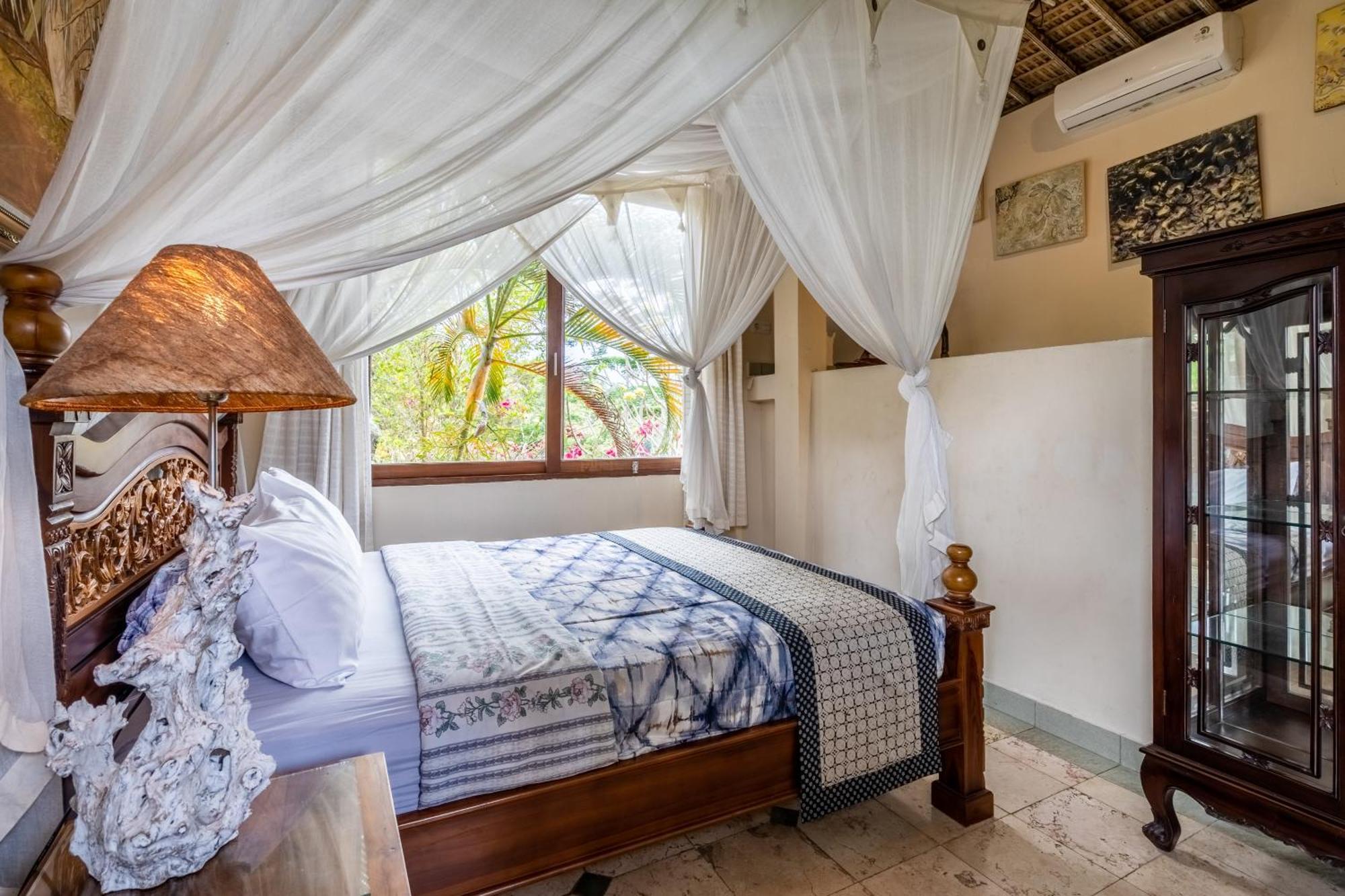 Tirta Asri Ubud Villa Bilik gambar